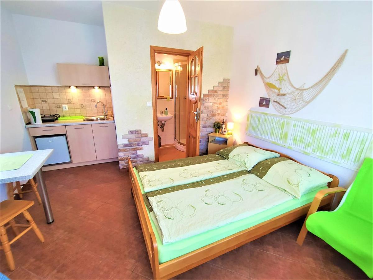 Madzia Wladyslawowo Z Aneksami Kuchennymi Apartment Luaran gambar
